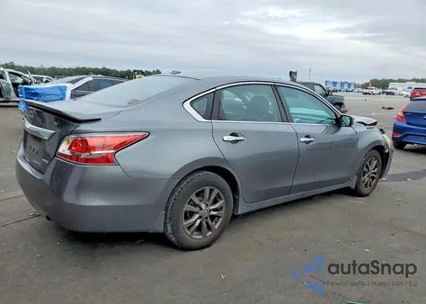 2015 Nissan Altima 2.5 z USA, uszkodzony, nr VIN 1N4AL3AP7FN921173